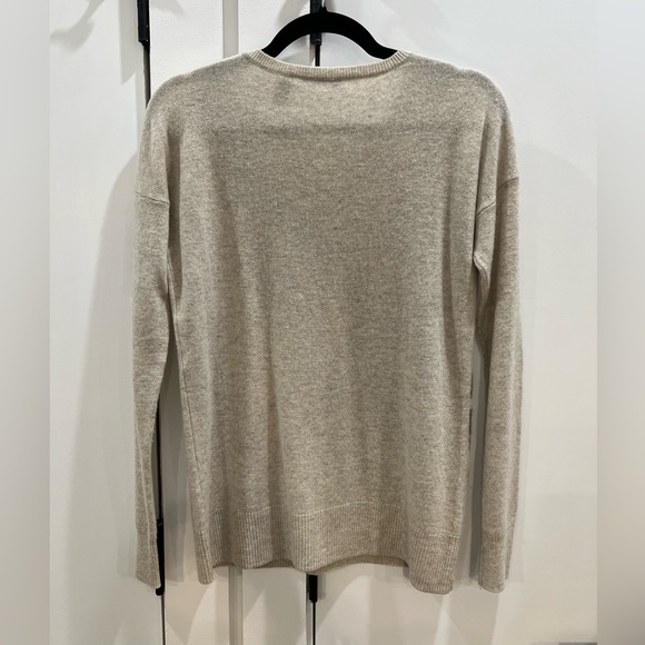 Cashmere Giraffe - Picture 2 of 2